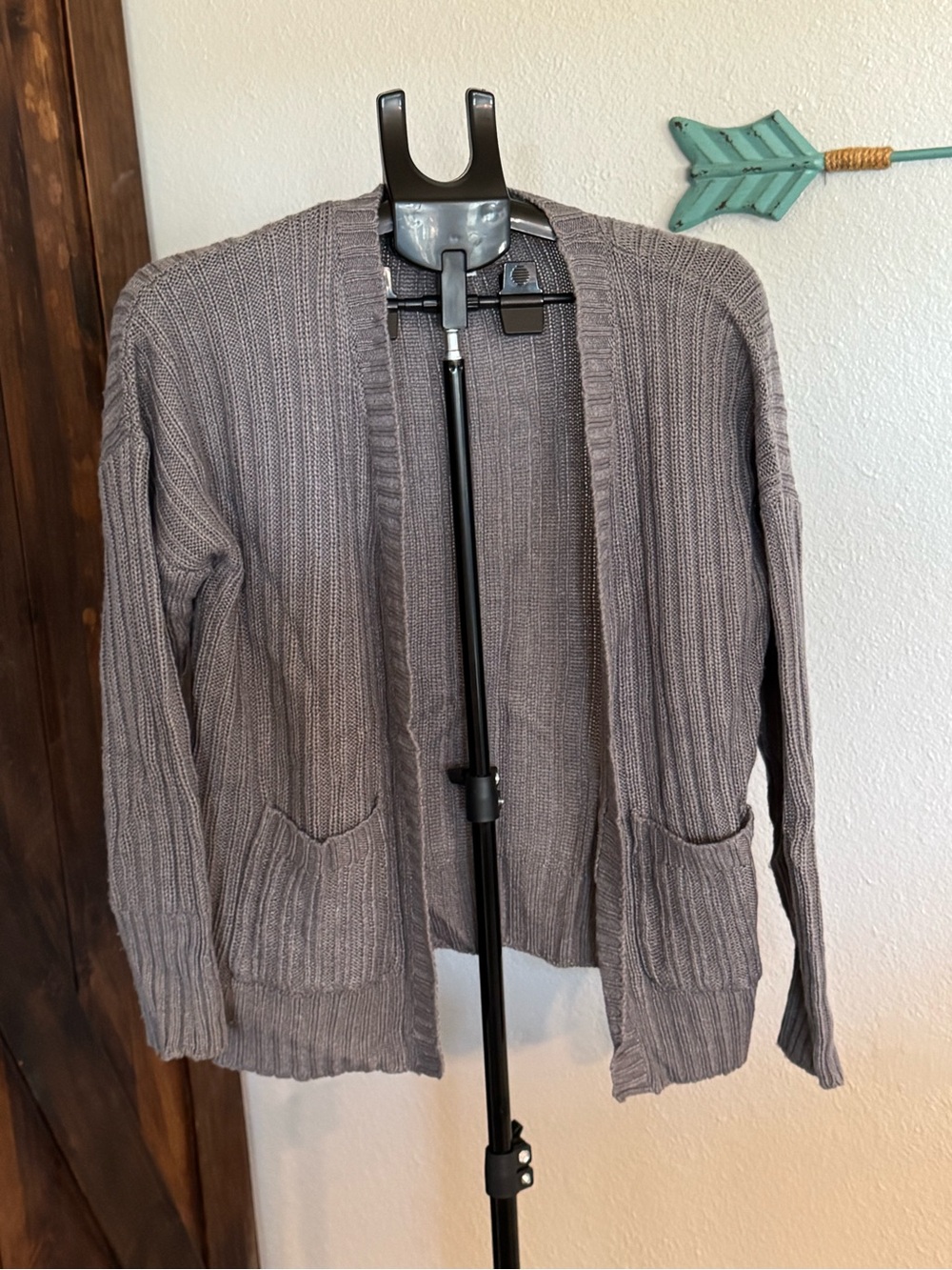 Pink Rose Open-Front Ribbed Cardigan in Taupe Gray